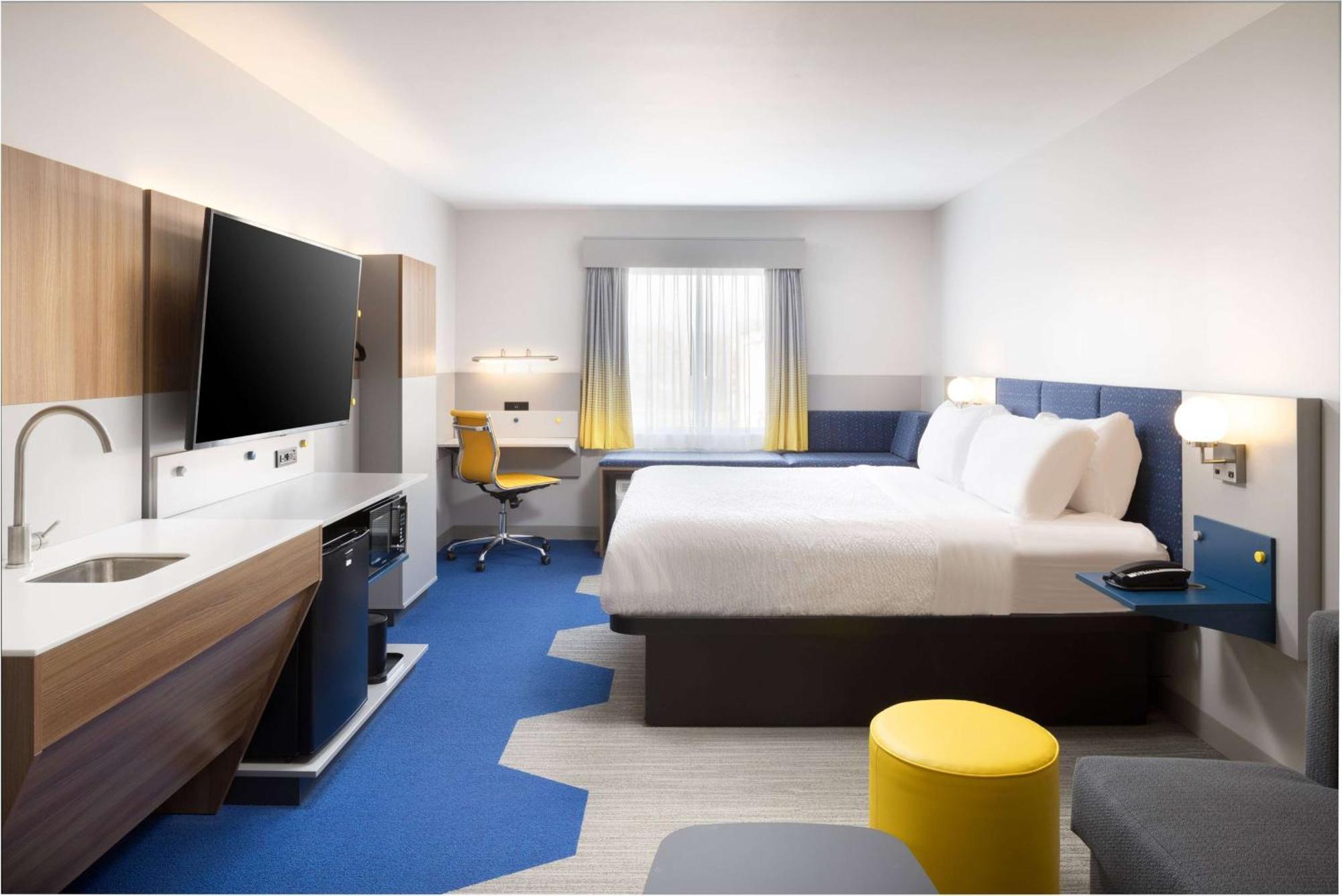 Microtel Inn & Suites By Wyndham Macedon Exterior foto