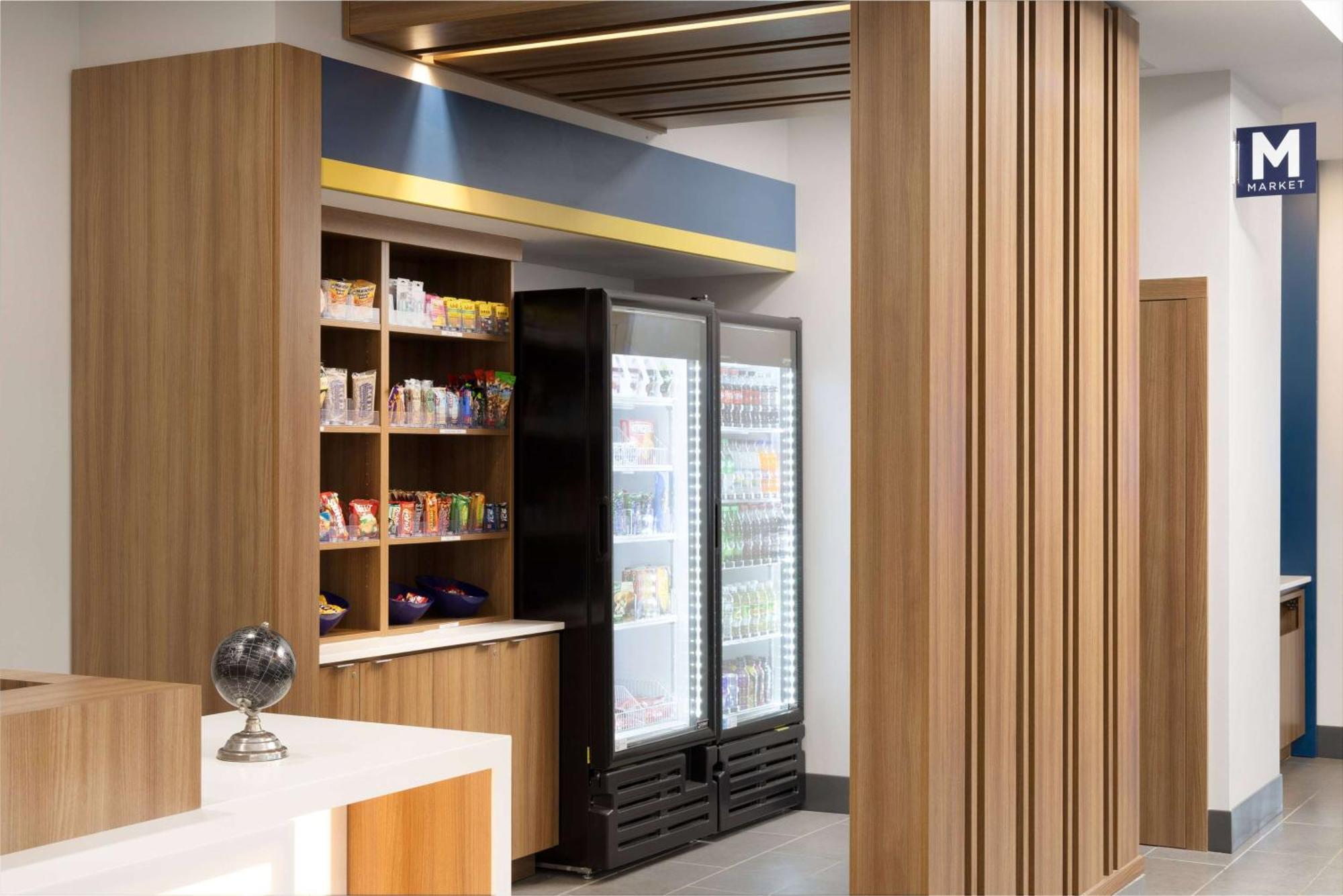 Microtel Inn & Suites By Wyndham Macedon Exterior foto